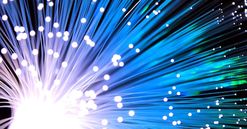 DSL vs. Glasfaser im Vergleich für Privathaushalte 2026